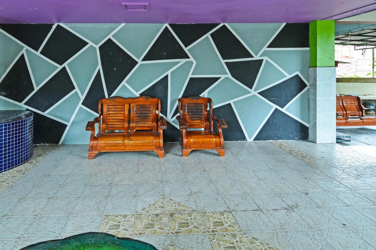 Oyo 90565 Teresek View Motel Kuala Tahan Zewnętrze zdjęcie