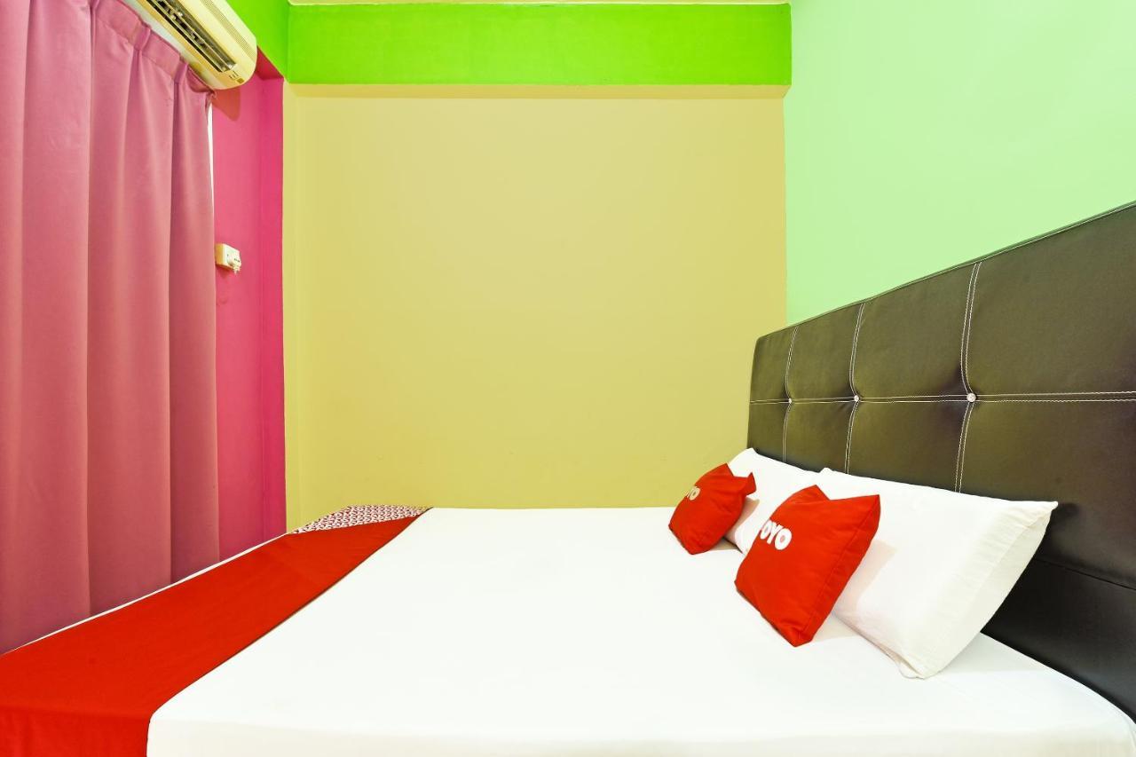 Oyo 90565 Teresek View Motel Kuala Tahan Zewnętrze zdjęcie