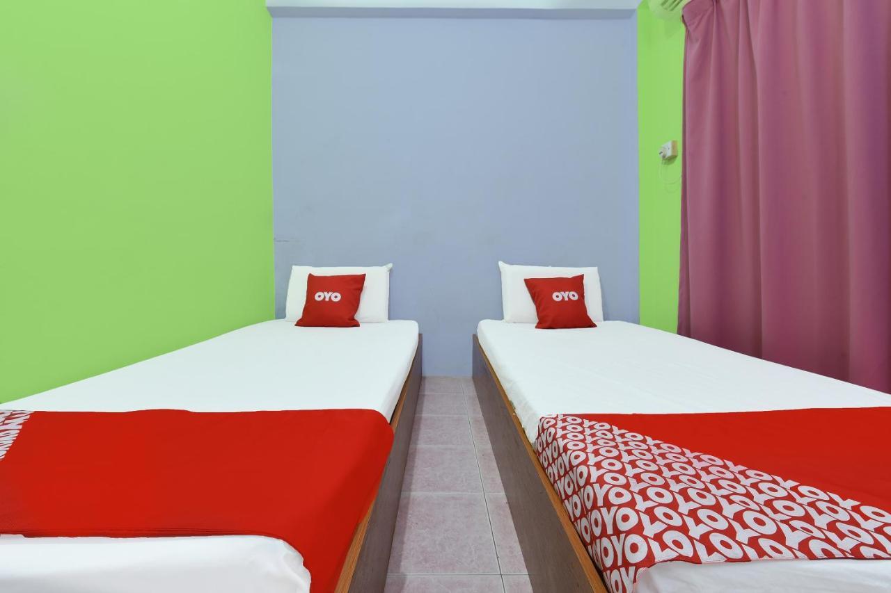 Oyo 90565 Teresek View Motel Kuala Tahan Zewnętrze zdjęcie